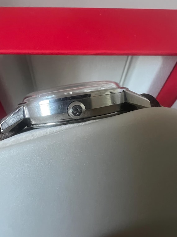 Vintage Omega Automatic Chronometer Officially Ce… - image 4