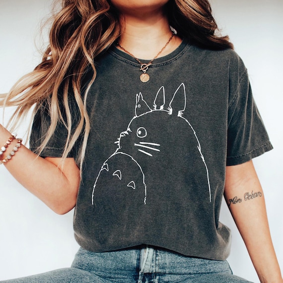 Vintage Totoro T-Shirt, My Neighbor Totoro, Studio Ghibli T-Shirt, Ghibli Shirt, Hayao Miyazaki, Studio Ghibli Gift, Anime Totoro T-Shirt