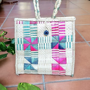 VINTAGE FIJIAN BAG • Straw Handbag • Wicker Tote • Rattan Vintage Bag • Summer Purse• Shopping bag •Woven purse • Top Handle Bag •Beach Tote