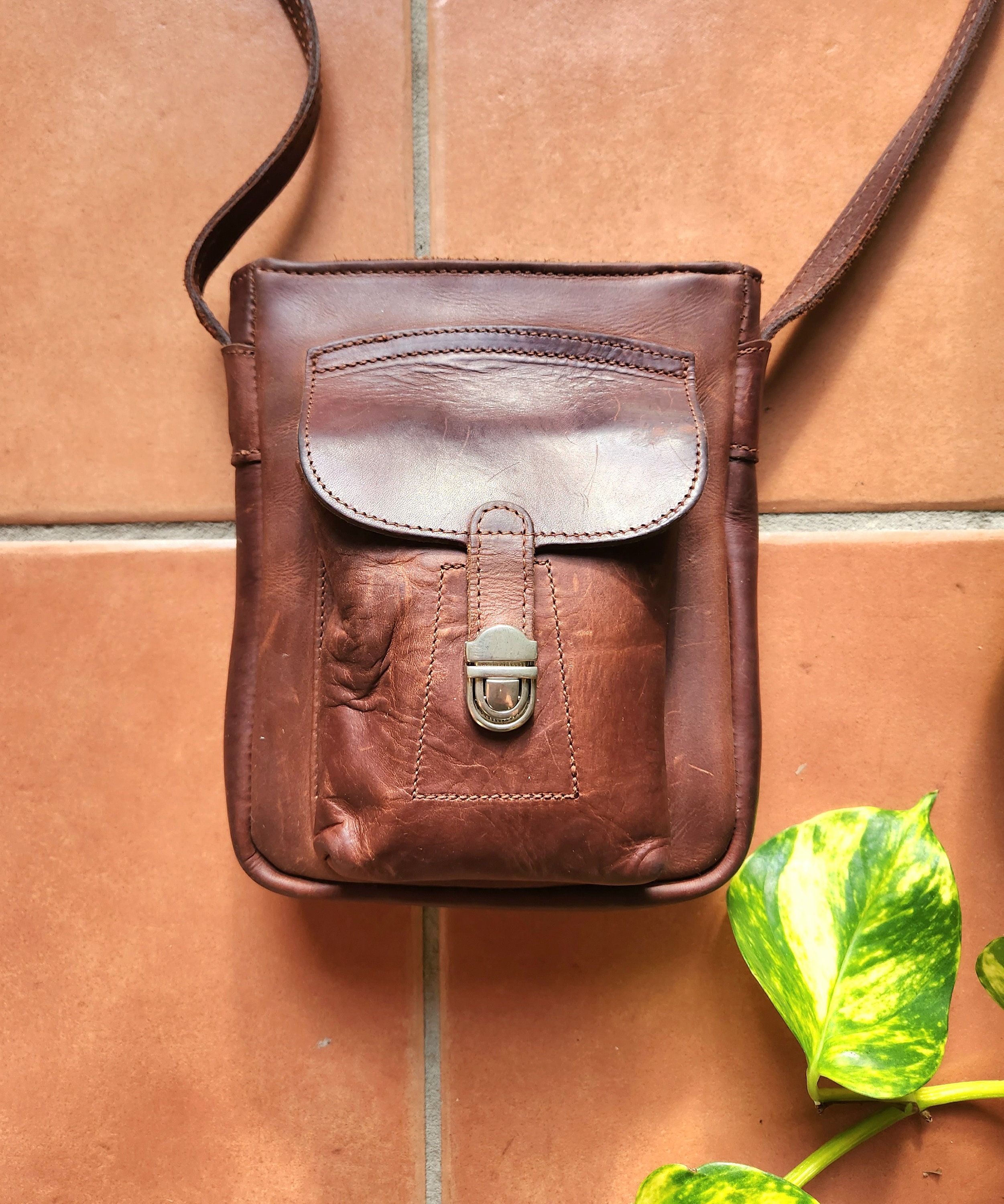 Vintage Adjustable Strap Crossbody Bag