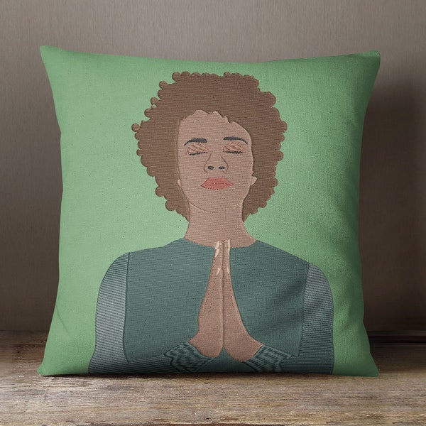 Realistic Martha or Woman in Prayer - Digital Machine Embroidery Design - 3x4, 4x5, 5x6, 6x7, 7x8, 7x9, 8x10, 10x12, and 11x14