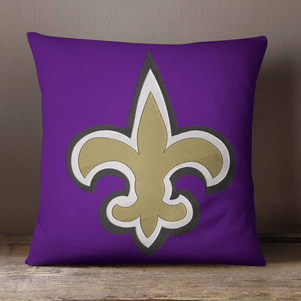 Fleur de lis -  Digital Machine Embroidery Design - 1x1.5, 2x2, 3x3, 4x4, 5x5, 5x6, 6x7, 7x8, 8x9, 9x10, 11x12, and 12x14