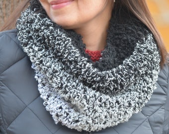 Hand knitted scarf, chunky tube scarf, gray cowl for women, knit infinity scarf, fluffy knitted scarf