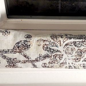 Draft Stopper, Door Draft Stopper, Window Draft Stopper, Breeze Stopper, Insect Repellent,* FILLED* Cedar, Swirls, Floral
