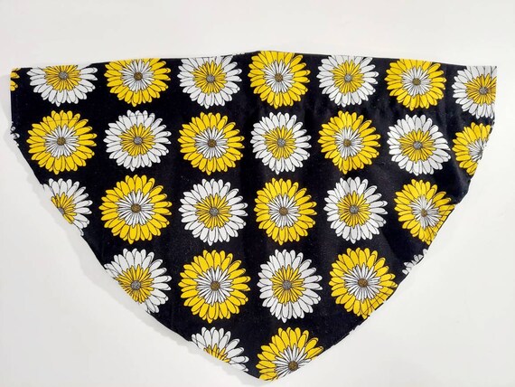 Over the Collar Bandana, Reversible, Dog Collar, Cat Collar, Pet Gift, Dog Bandana, Cat Bandana, Animal Bandana, Flowers