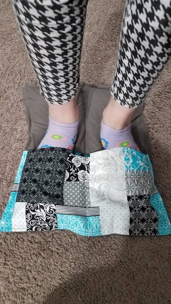 Rice-flax seed therapeutic heating/cooling foot warmer, rice bag, hand warmer, rice bag, heat pad, cold pack, flowers