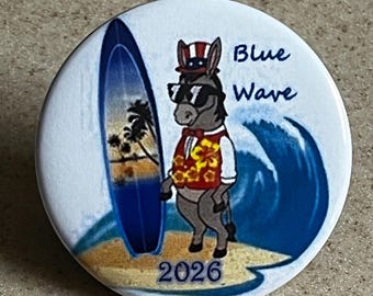 Hübscher Esel auf blauer Welle 5,5 cm.Anstecknadel und Magnet