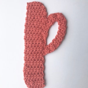ANGELS & RAINBOWS font crochet letter P pattern, crochet letter pattern, crochet alphabet, crochet letter, crochet letter appliqué, monogram