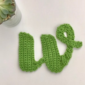 ANGELS & RAINBOWS font crochet letter w pattern, crochet letter pattern, crochet alphabet, crochet letter, crochet letter appliqué, monogram