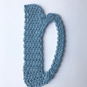ANGELS & RAINBOWS fuente crochet letra D patrón, patrón de letras de crochet, alfabeto de crochet, letra de crochet, aplique de letras de crochet, monograma