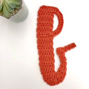 ANGELS & RAINBOWS font crochet letter f pattern, crochet letter pattern, crochet alphabet, crochet letter, crochet letter appliqué, monogram