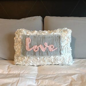 PATRÓN DE CROCHET, patrón de amor de crochet, letra de crochet, alfabeto de crochet, día de San Valentín de crochet, decoración del día de San Valentín, almohada de crochet, amor