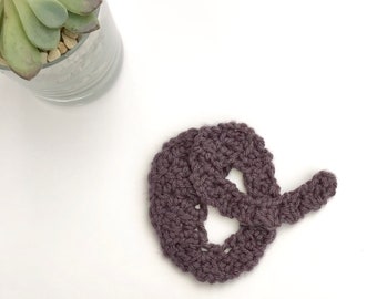 ANGELS & RAINBOWS font crochet letter o pattern, crochet letter pattern, crochet alphabet, crochet letter, crochet letter appliqué, monogram
