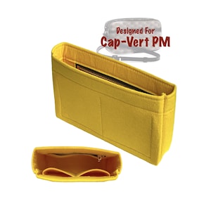 Puede incluir: Organizador de bolso de fieltro amarillo con múltiples compartimentos y cierre de cremallera. Diseñado para Cap-Vert PM.