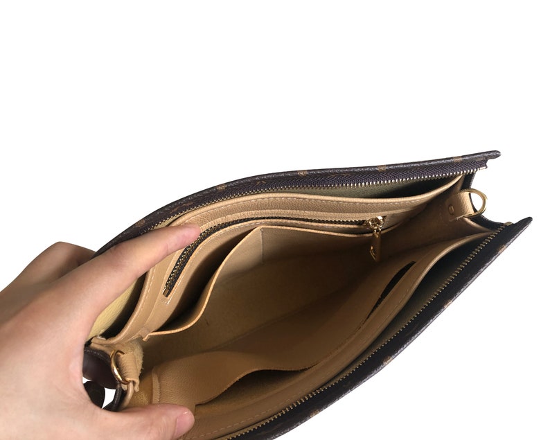 toiletry pouch 26 price