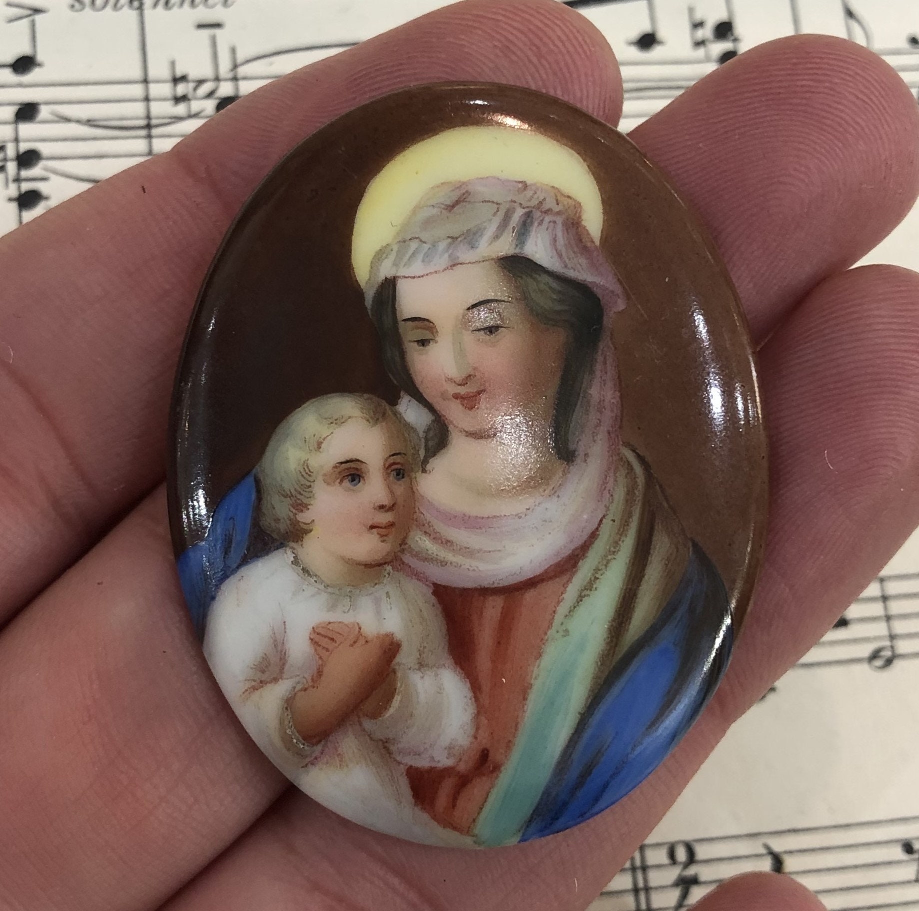 Virgen María Niño Jesús de porcelana francesa antigua pintada a mano c1920
