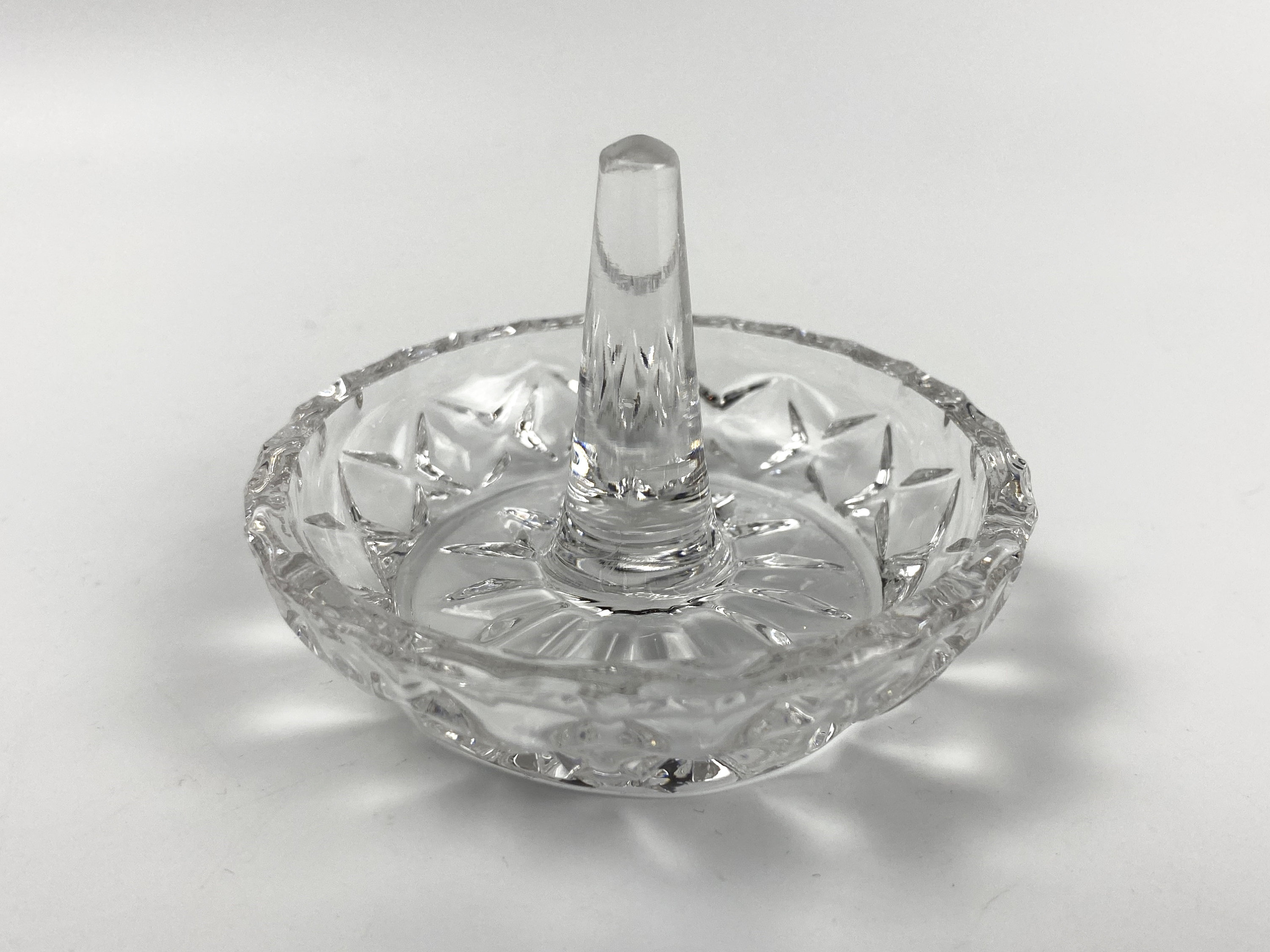 Cut glass ring best sale holder