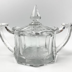 Antieke EAPG Covered Sugar Dish - Ohio Fling Glass / Jefferson Glass Co. &#39;Chippendale&#39; - ca. 1907 - 1919