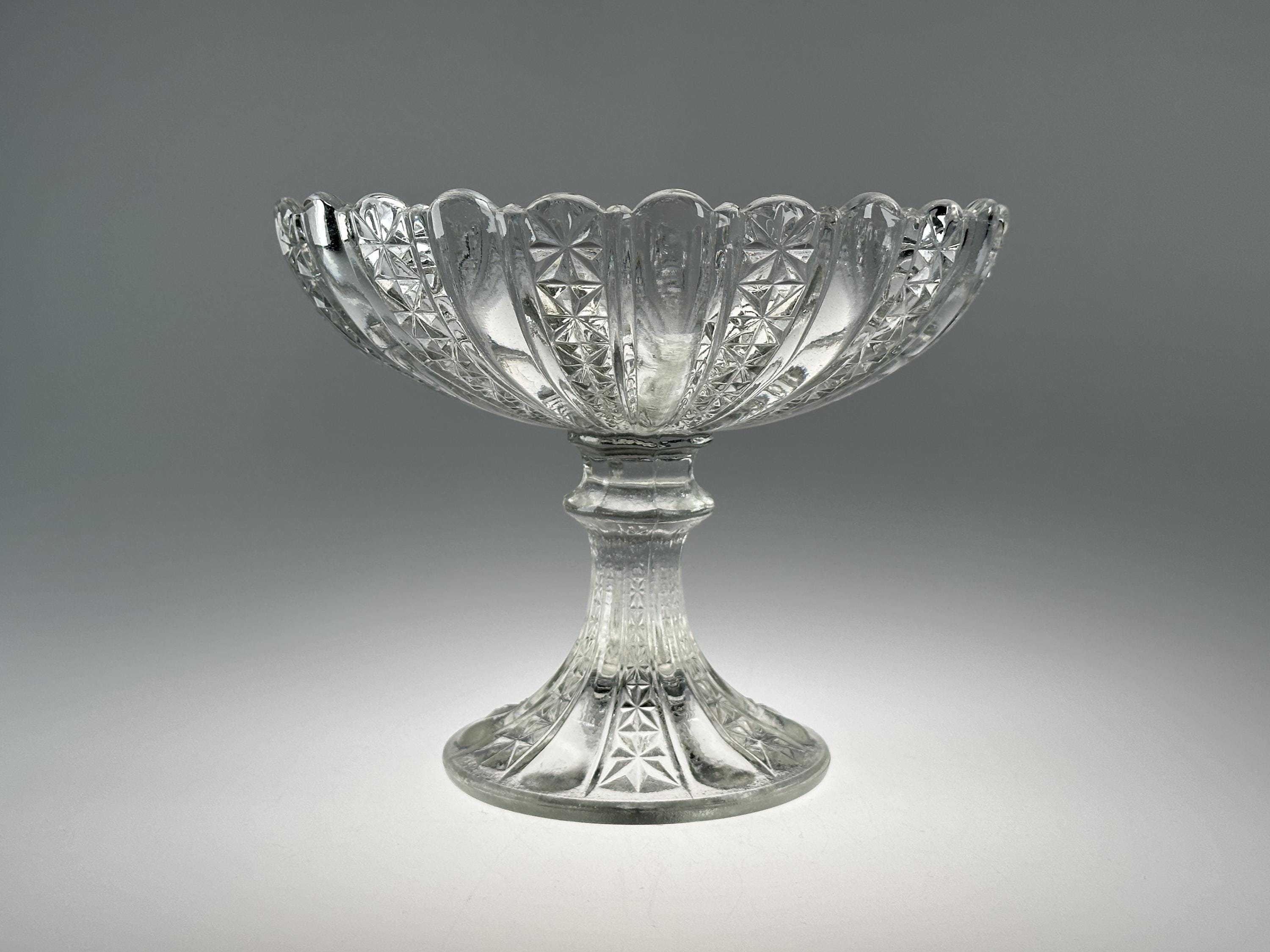 希少なアンティーク ボヘミアン 7 インチ ガラス コンポート