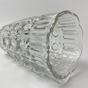 VIntage 9" Italian Glass Vase - Co.Vetro SPA 'Iris' - ca. 1970s to 1980s image 4