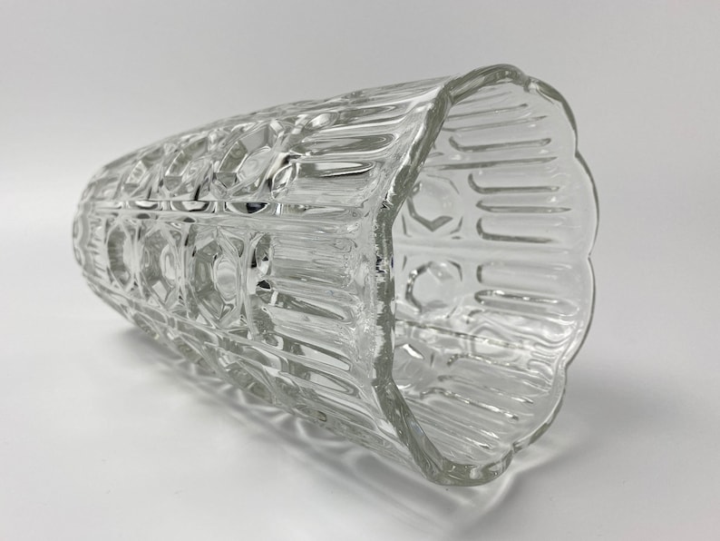 VIntage 9" Italian Glass Vase - Co.Vetro SPA 'Iris' - ca. 1970s to 1980s image 4