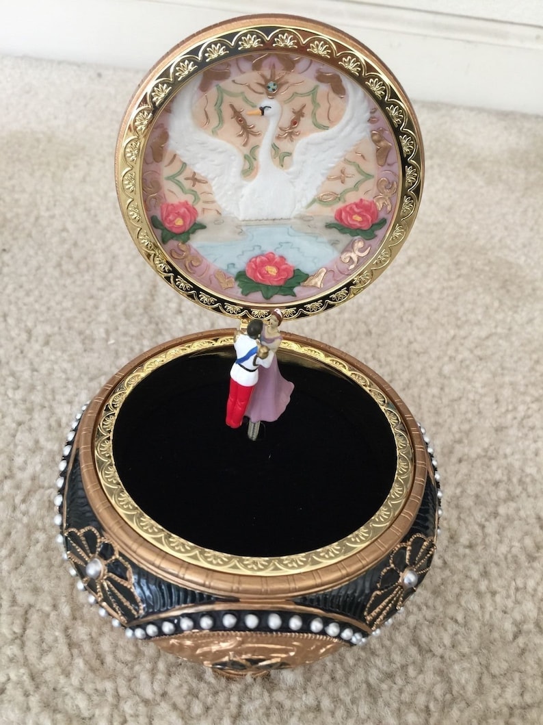 San Francisco Music Box ANASTASIA Alexandra & Nicholas Hinged | Etsy