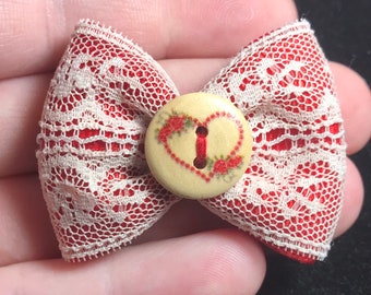 Vintage lace heart bow, 1.75”