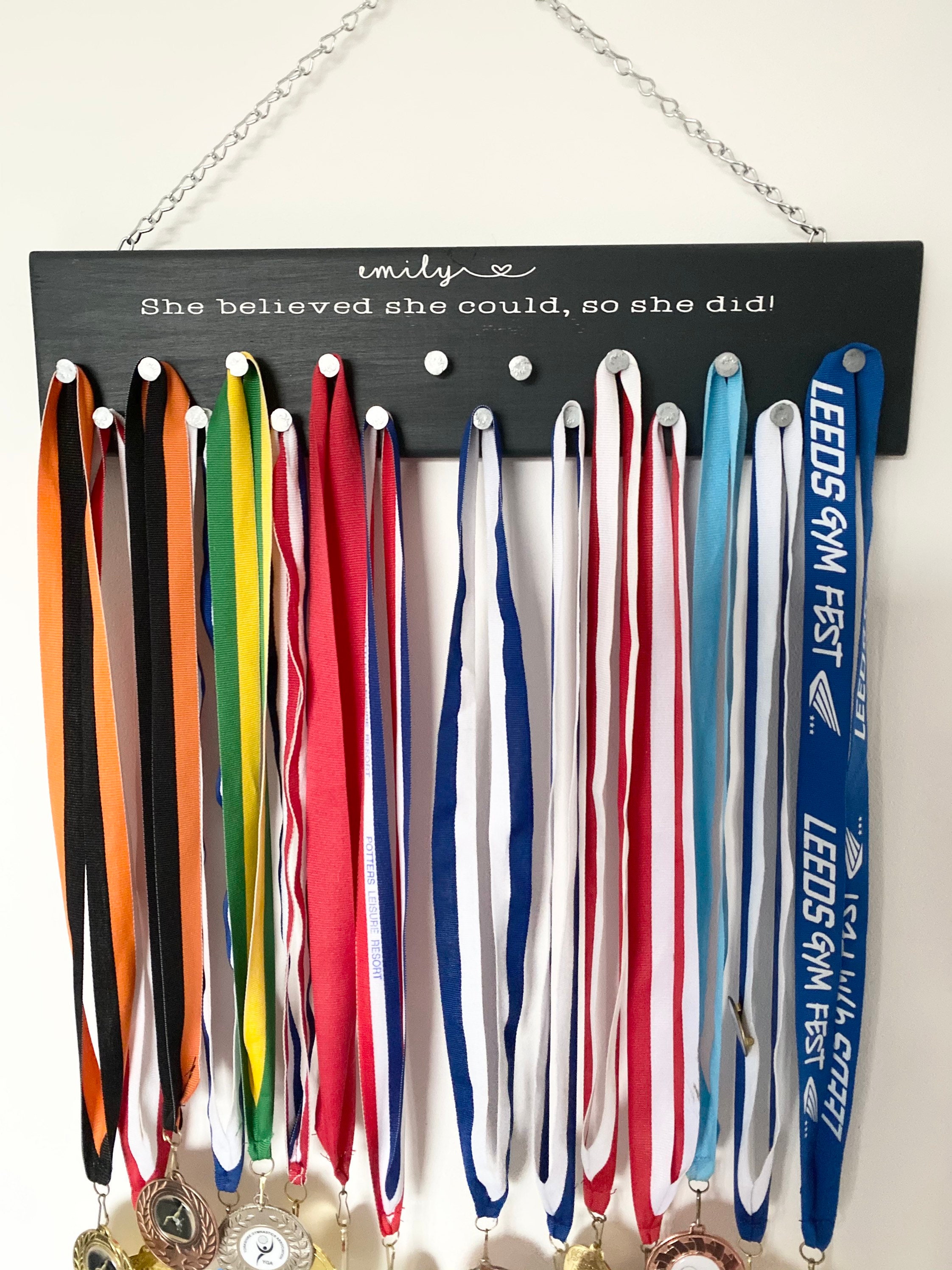 Porte-médailles Mural Hunt For Glory – Acier Inoxydable, 100% Fabriqué En Italie