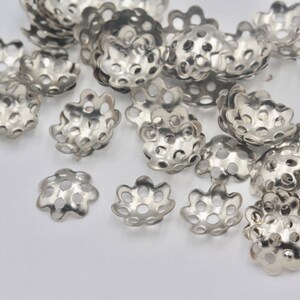 20pcs, 10mm, Alloy Flower Bead Caps in Antique Silver