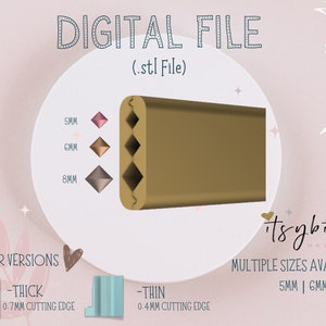 Puede incluir: Archivo digital para un molde impreso en 3D con un patrón de diamante. El molde está disponible en tres tamaños: 5 mm, 6 mm y 8 mm. El archivo está disponible en dos versiones de corte: grueso con un borde de corte de 0,7 mm y delgado con un borde de corte de 0,4 mm.