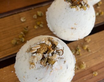 Bomba de baño calmante para la piel - Manzanilla - Avena - Caléndula - Bomba de baño natural