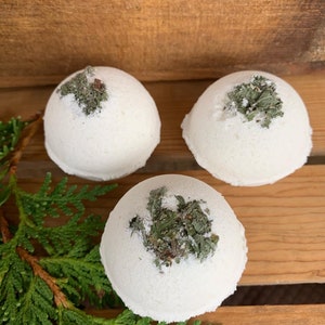 Peppermint Eucalyptus and Pine Bath Bomb- Natural Bath Bomb