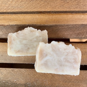 Warm Vanilla Bar Soap- made with beeswax and honey- Vanilla Bar Soap - Palm Free Soap