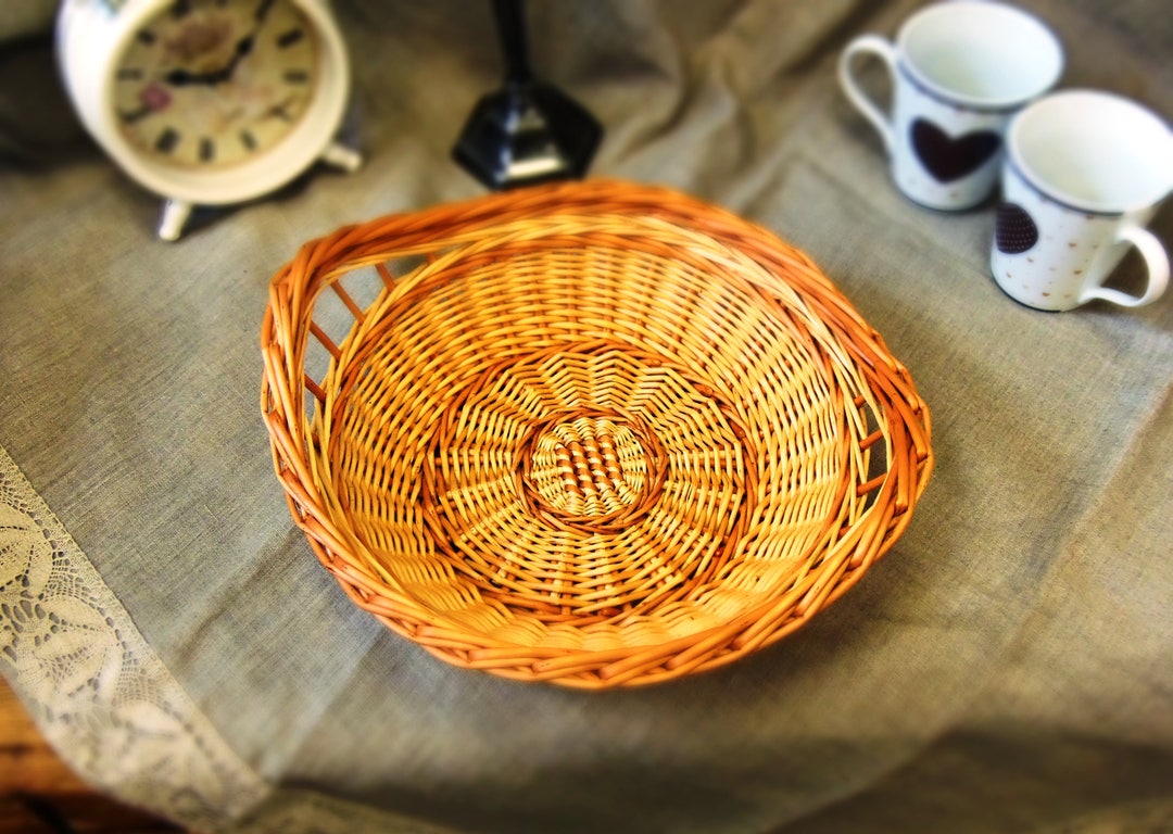 Bread Tray, Bread Basket, Fruit Tray, Round Willow Tray, Small Shallow