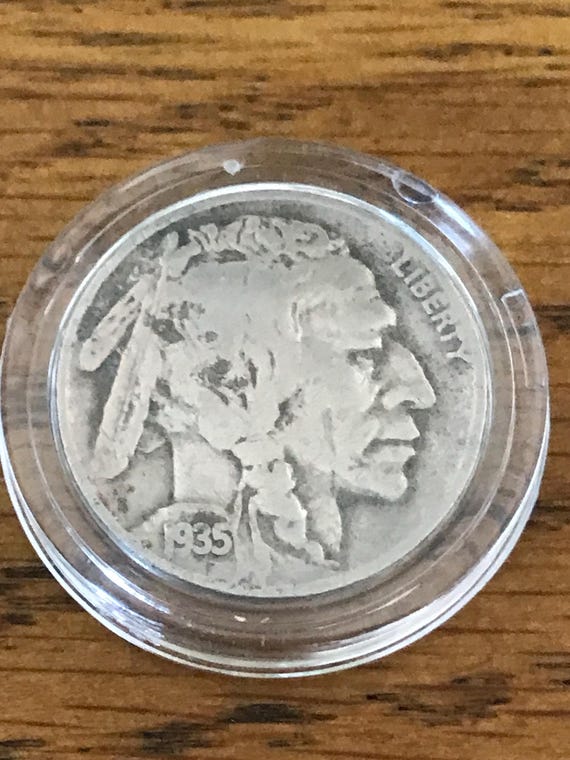 1935 USA Indian Head Buffalo 5 Cents Vintage Coin.