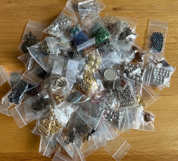 Quantity Of Jewellery Bits And Pieces Clear out With Free postage.