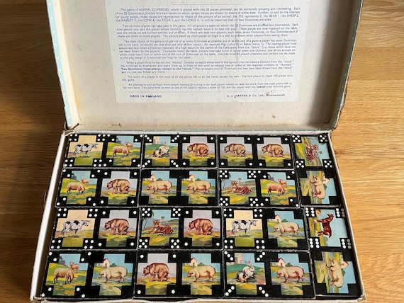 Victory Animal Dominoes Vintage Game.