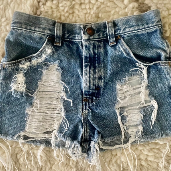 Ready to Ship GIRLS Vintage Size 8 10 12 Youth Maverick Brand High Waisted Jeans Ripped Distressed Jean Shorts Cut Offs Shorties