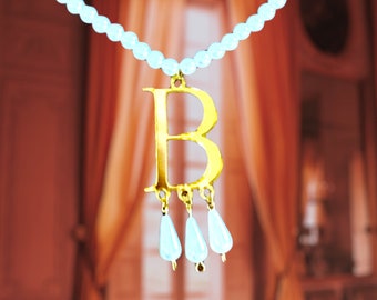 Anne Boleyn Pearl Necklace: customizable necklace