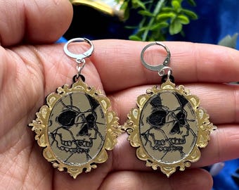 Brincos espelhados: joias inspiradas no Fantasma da Ópera