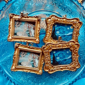 Zeitgenössische Kunst Ohrringe oder Halskette nach Maß MEHR FRAMES