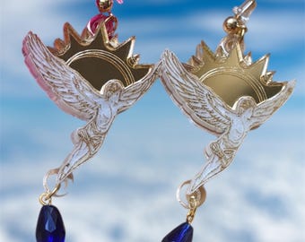 Brincos de acrílico: inspirados na mitologia grega, em Ícaro.