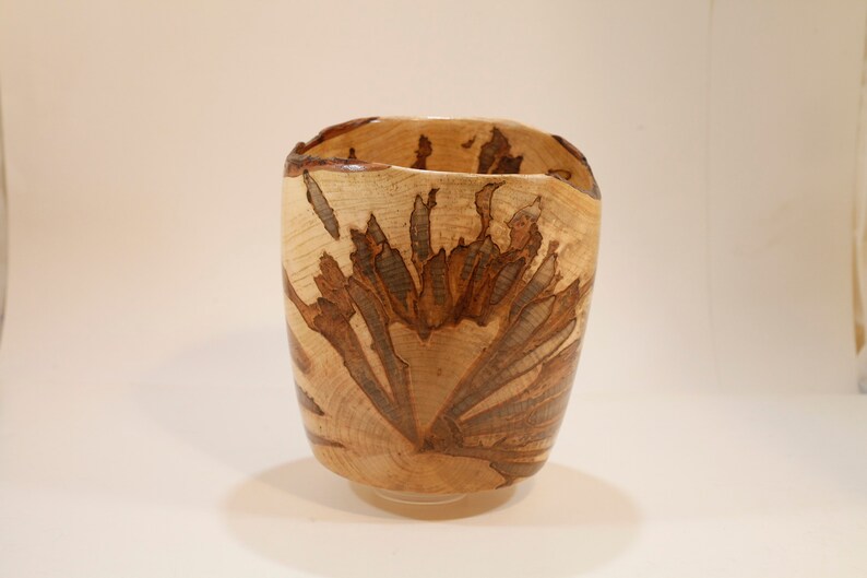 081719 Large Ambrosia Maple Live Edge Vase