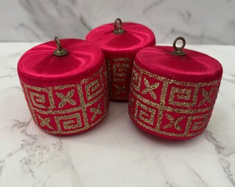 Pyramid Red Satin-Sheen Drum-Shaped Christmas Ornaments MCM Gold Glitter Lot of 3