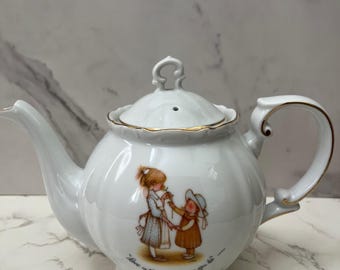 Vintage Holly Hobbie “Love is the little things you do” Teapot Tea pot 1973