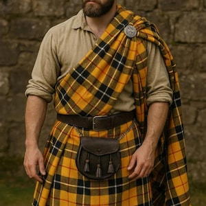 Skotsk tartankilt - Feileadh Mor Belted Plaid - Finns i 268 tartantyger - Olika storlekar