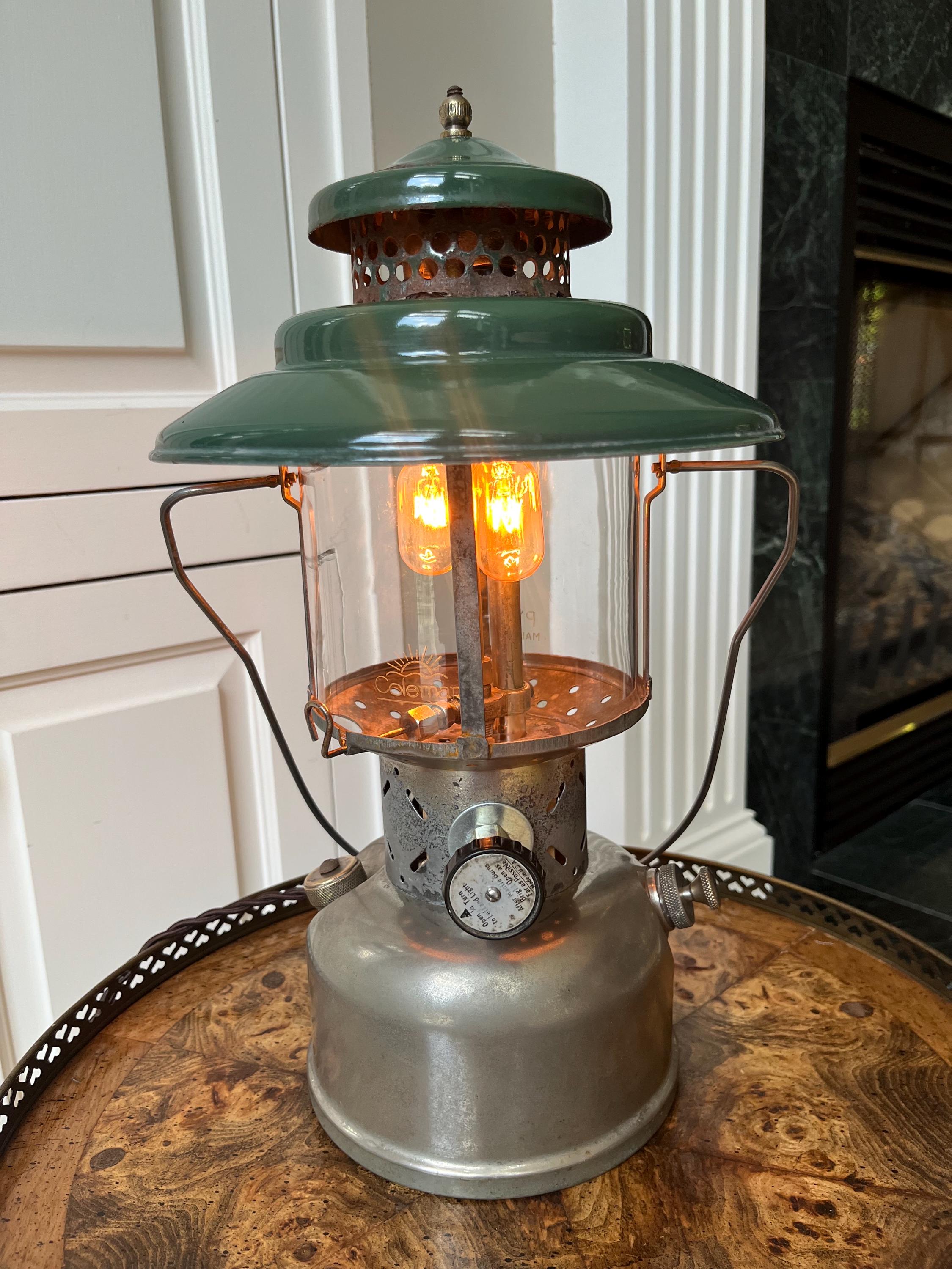 【美品】 ヴィンテージ Coleman Adjustable Lantern Vintage Coleman Adjustable Two Mantle Lantern 288A W/ carry