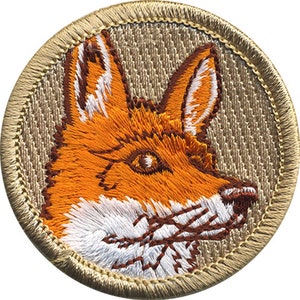 B4006 Embroidered Patch Wood Badge Gift Fox Head Critter Patch