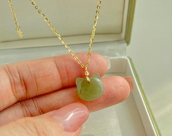 Natural Jade Kitty Cat Pendant Necklace: Sterling Silver Moonstone Adjustable Choker (14-22 inches)
