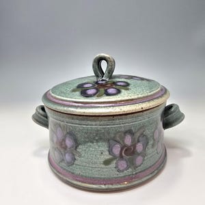 Covered Casserole - Green With Purple Swirls